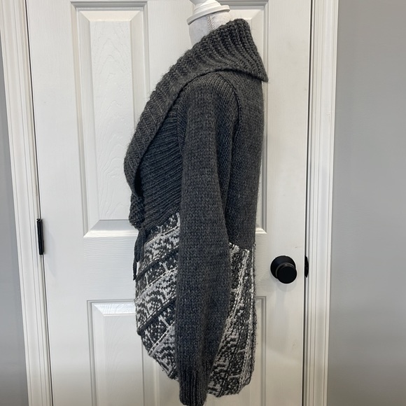 Fabiola Cardigan Nordic Print Asymmetrical Wool/Alpaca Blend, Made in Italy -Med - Picture 3 of 10